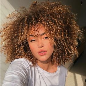 Meet your Posher, Tiffany